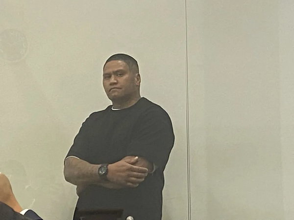 奥克兰男子7年刑期变6个月居家，网友：“刑期也能满减了？”