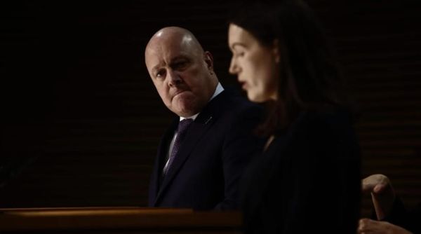 新西兰总理就“新移民价值观承诺书”表态