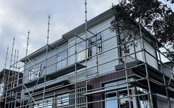 奥克兰华人开发商破产，欠款千万卖豪宅