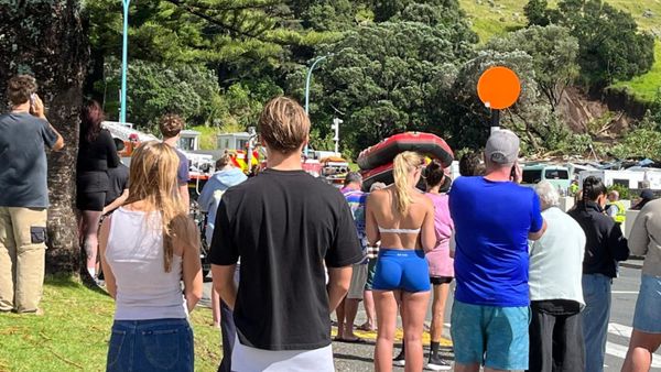 新西兰热门露营地滑坡，多人下落不明