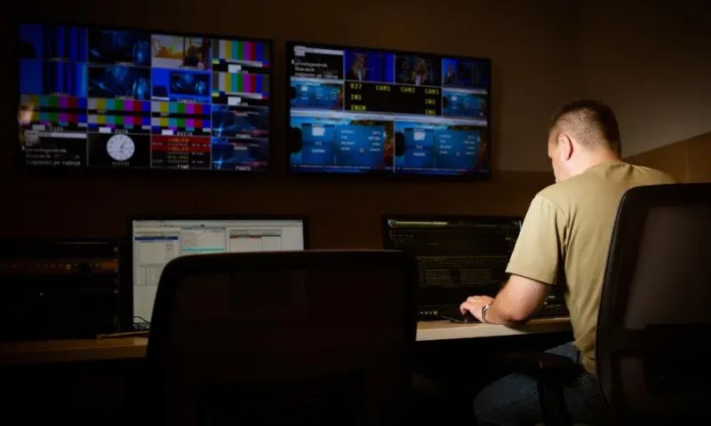 Crowd Control Management in the Twente Region