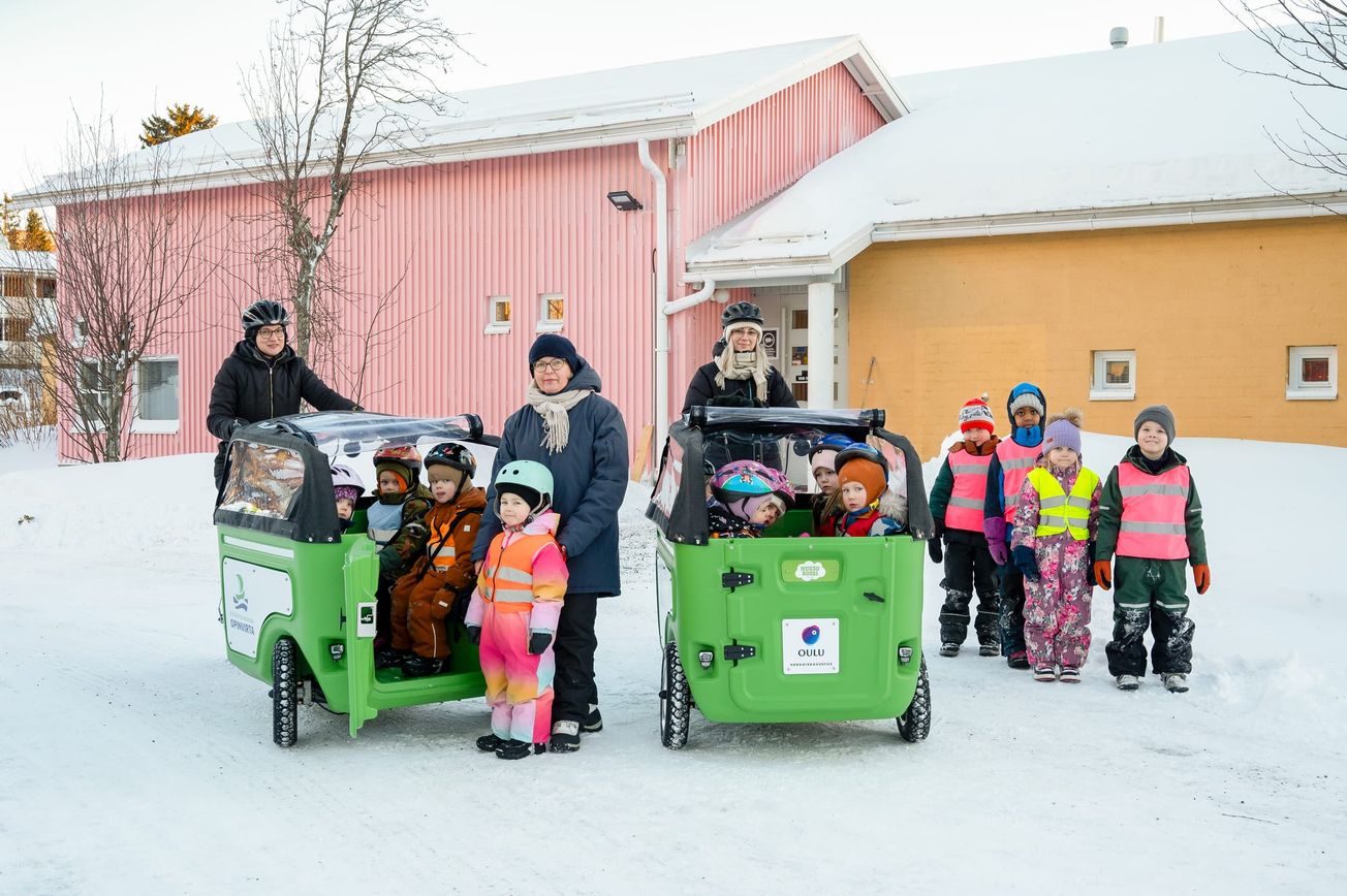 Puoli päivää pihalla saa lapset liikkeelle