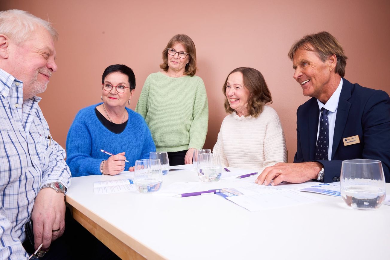 Yhdessä tekeminen ja liikkeelle lähteminen tuovat elämäniloa ja voimaa seniorille