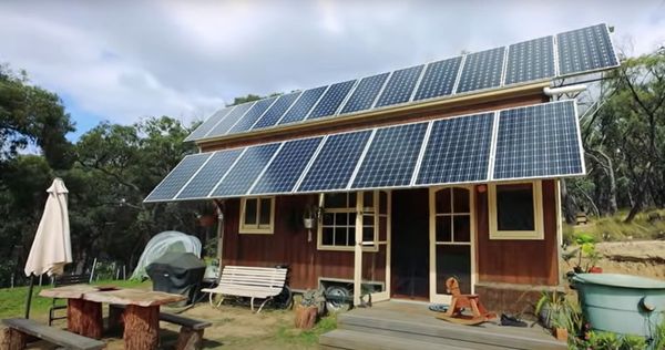 $10k Solar Powered Off Grid Tiny House With HUGE Solar Panel Installation in Australian Outback