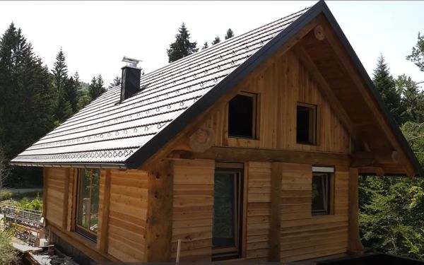2 Men Build Beautiful Post & Beam Style Log Cabin