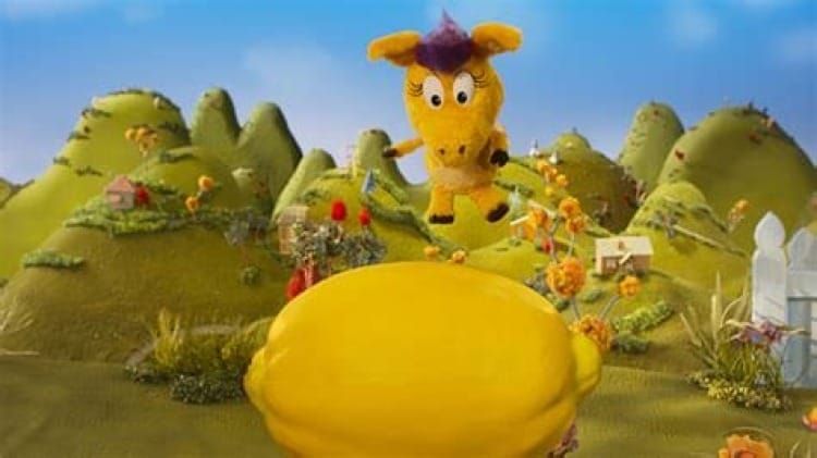 Can you make a giant lemon float! 🍋 | Donkey Hodie | PBS KIDS