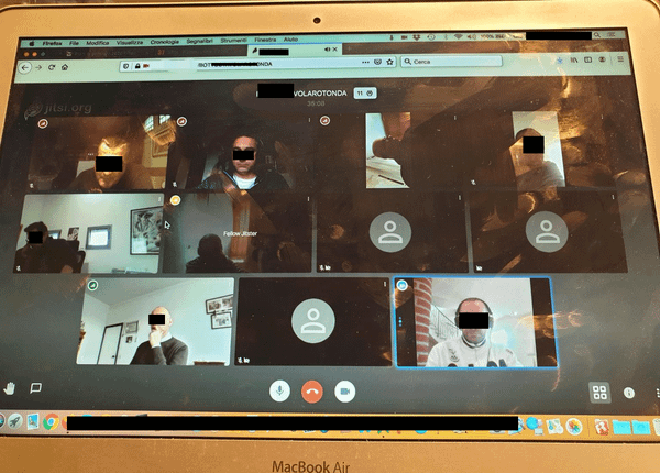 Perché i selfie aiutano il cybercrime.