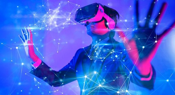 Il Metaverso anche nel mondo del cybercrime? Il rischio delle informazioni online. Compagnie telefoniche sotto attacco.