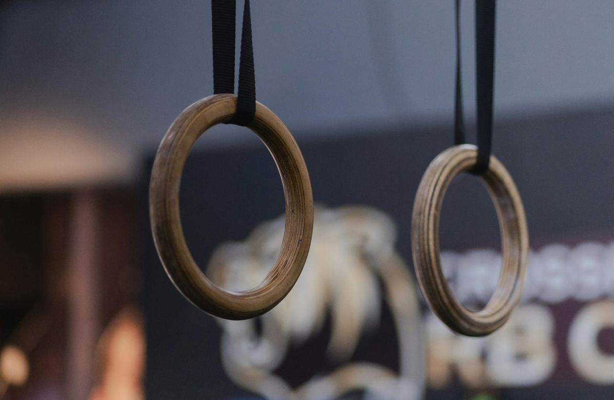 Small Garage Gym Setup: Why a Pull-Up Bar and Gym Rings Are All You Really Need