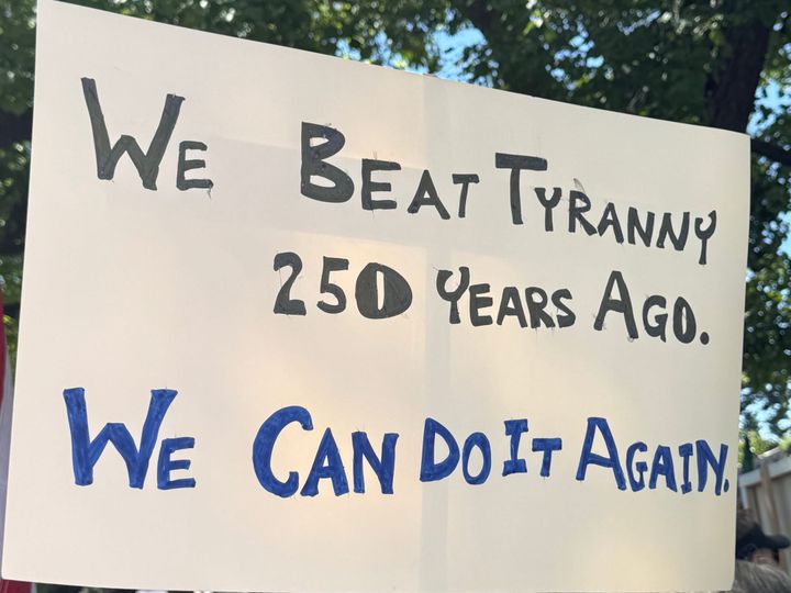 Santa Fe shows up for democracy