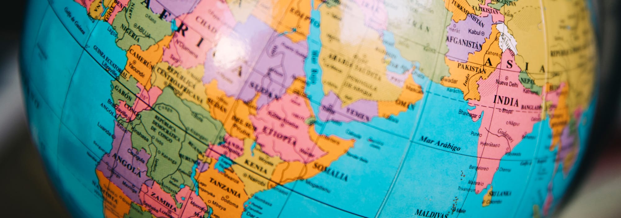 How to automatically detect and select visitor’s country