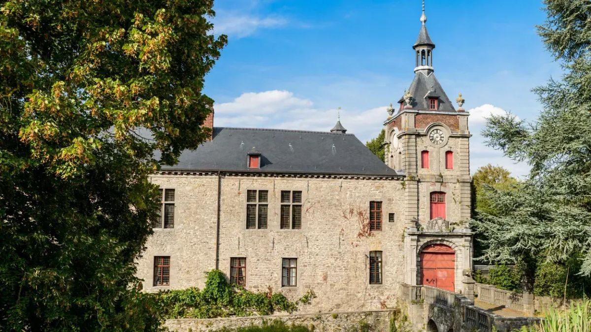 Van het kasteel tot de bruiloftsreceptie: Écaussinnes koestert zijn identiteit