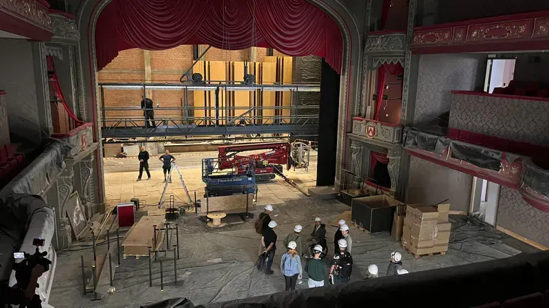 Le théâtre de Courtrai est presque terminé ; la salle de spectacle est désormais accessible à 100 %