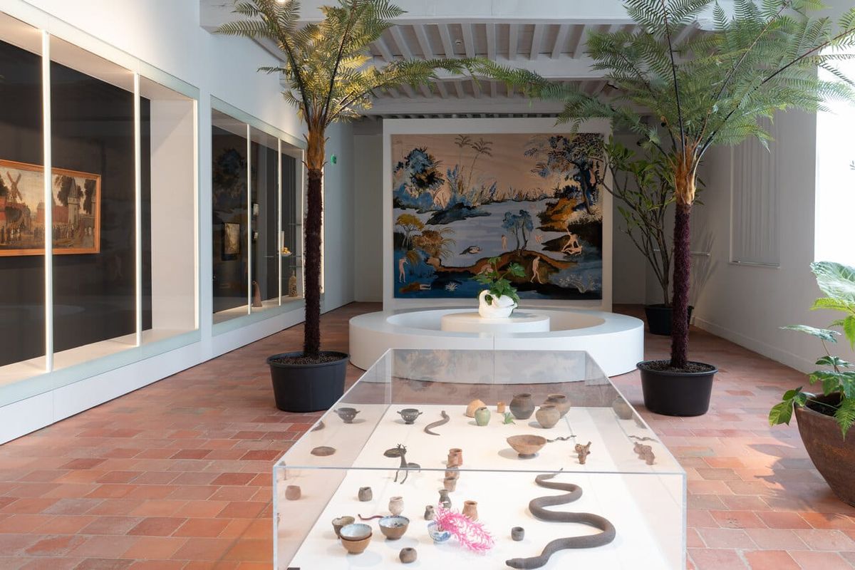 Sanam Khatibi réaménage De Living, le salon artistique de l'Abby à Courtrai