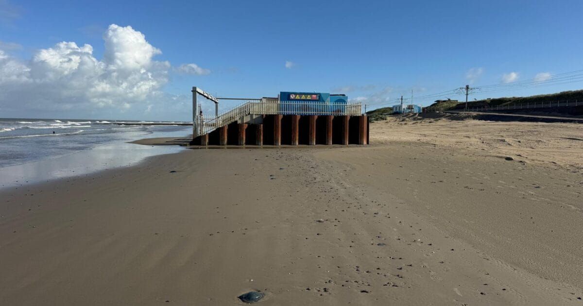46 capteurs sur une digue de recherche mesurent la force des tempêtes sur notre côte
