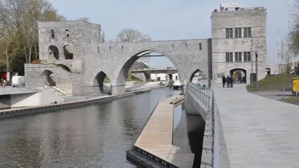 De Pont des Trous in Doornik: de oorsprong van de naam is niet wat je zou denken