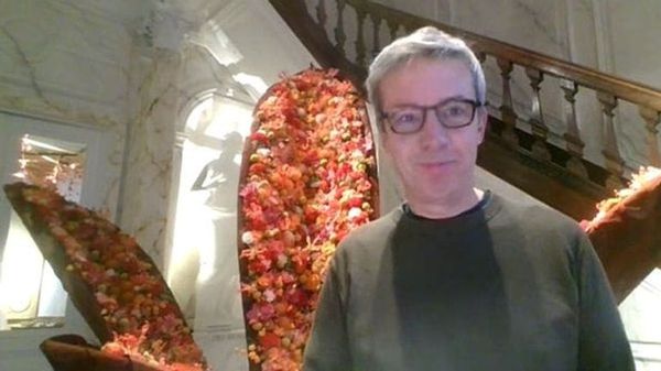 Het Reuzenhuis in Ath gesierd door bloemen