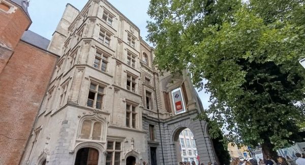 Het Palais Rihour in Rijsel, een monument dat bijna verdwenen is