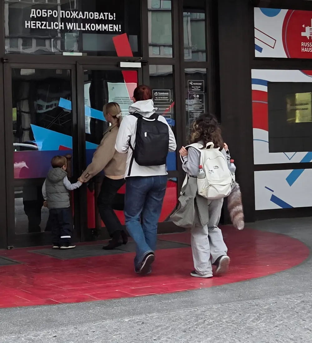 Sie tanzen uns auf der Nase herum und nennen es „Kultur“