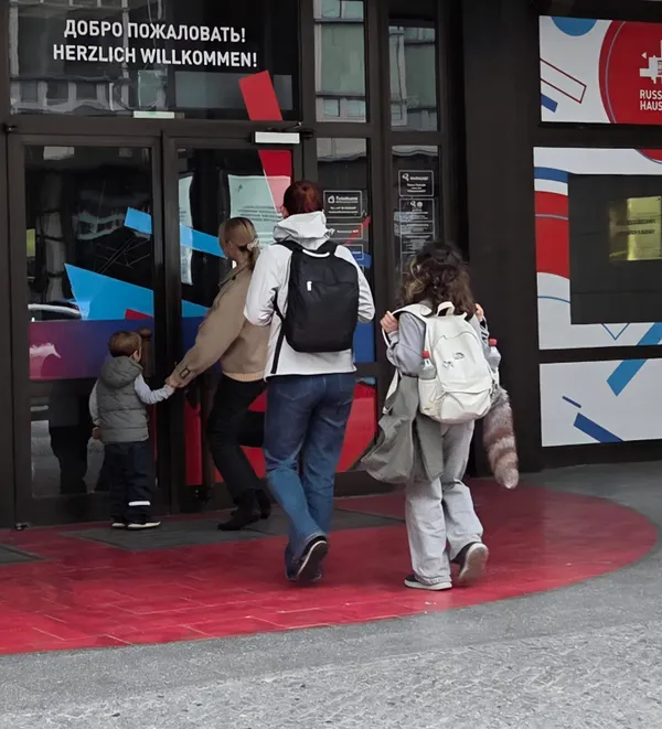 Sie tanzen uns auf der Nase herum und nennen es „Kultur“