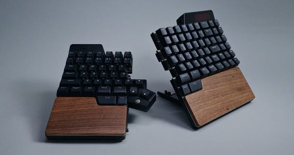 The video for the Ultimate Hacking Keyboard 80 is finally live! 🚀 This is argua