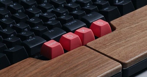 I love thumb clusters, but never did I have this many options to customize. Whic