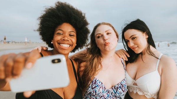 Ditch the Comparison Trap: Your Guide to Self-Love in a Social Media Era