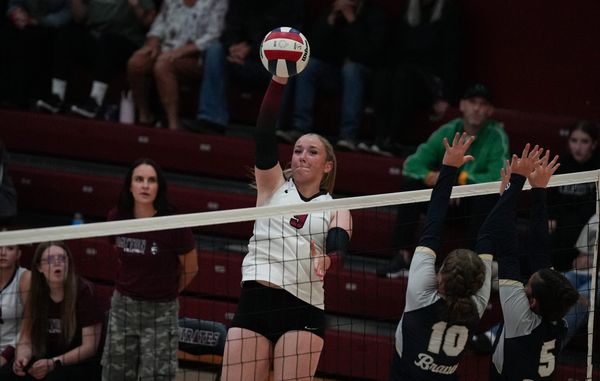 Photo Gallery: Dayton Volleyball vs. Banks
