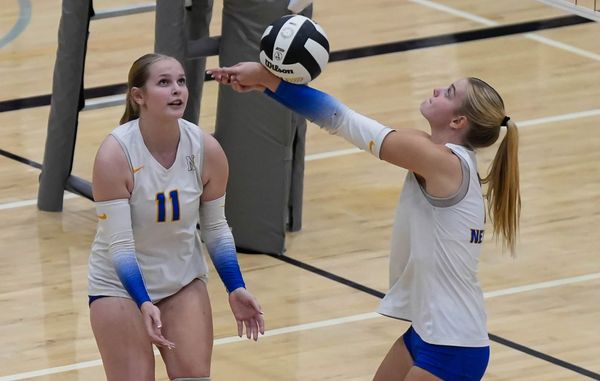 ROUNDUP: Newberg VB falls in state qualifying round, Dayton boys soccer wins third straight district title