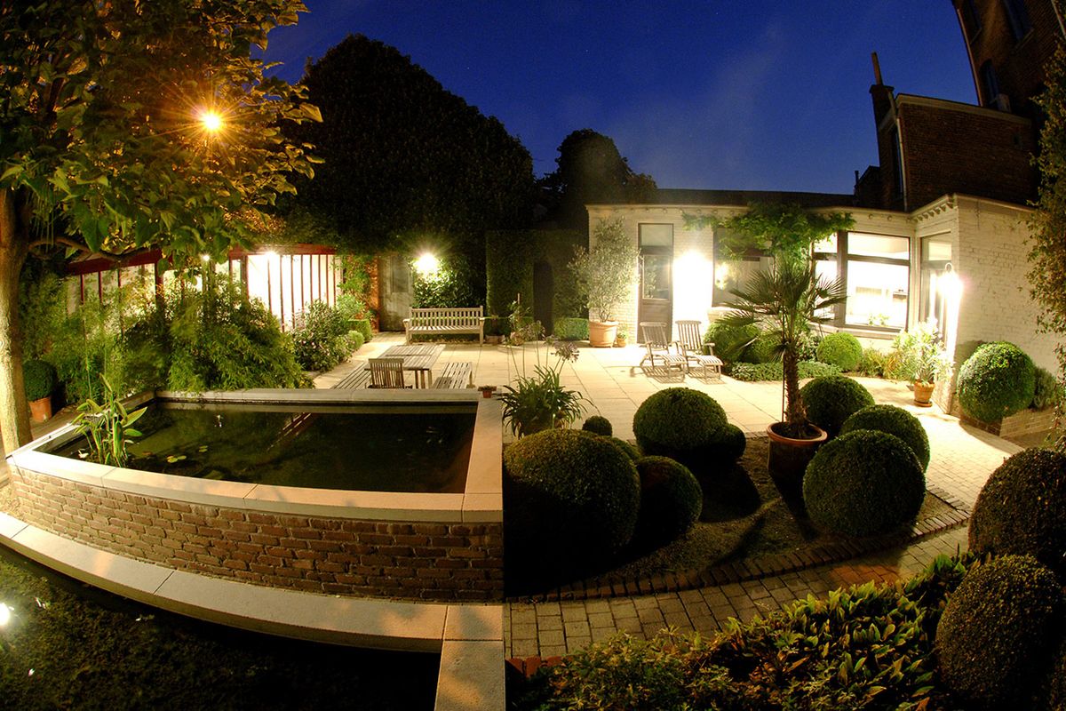 Your Guide to Buying LED Wall Packs