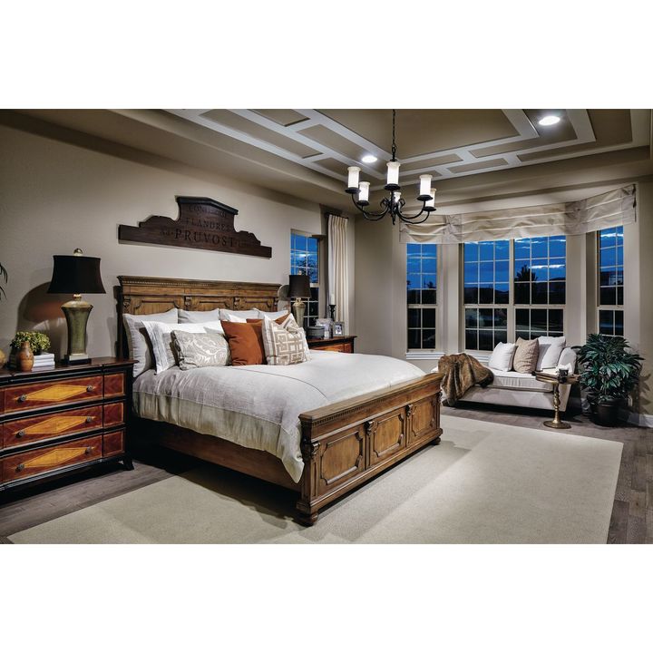 How to Use Chandeliers at Home