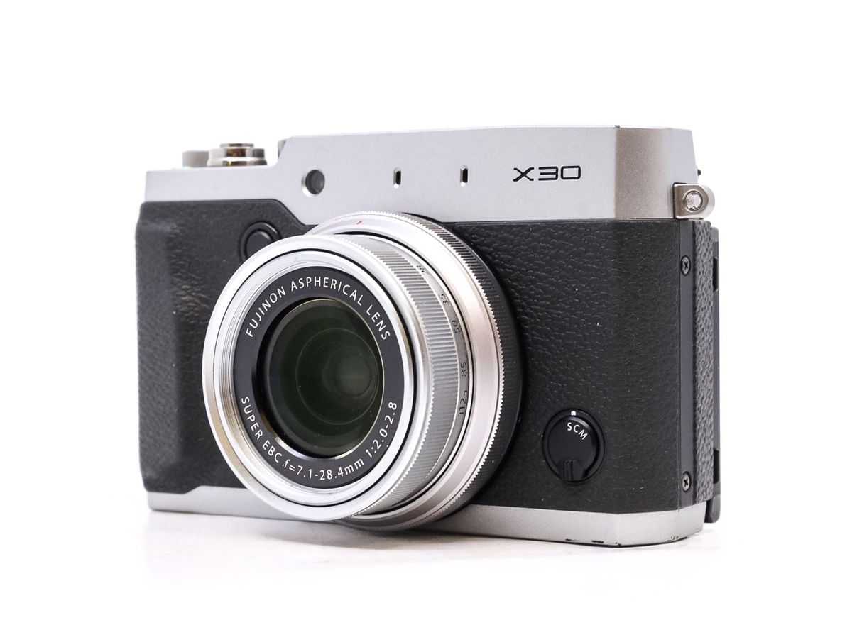The Fujifilm X30 has a genius design feature we never saw again