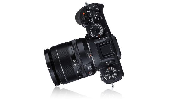 I use my Fujifilm X-T1 right alongside my X-T5. Surely no competition, right?