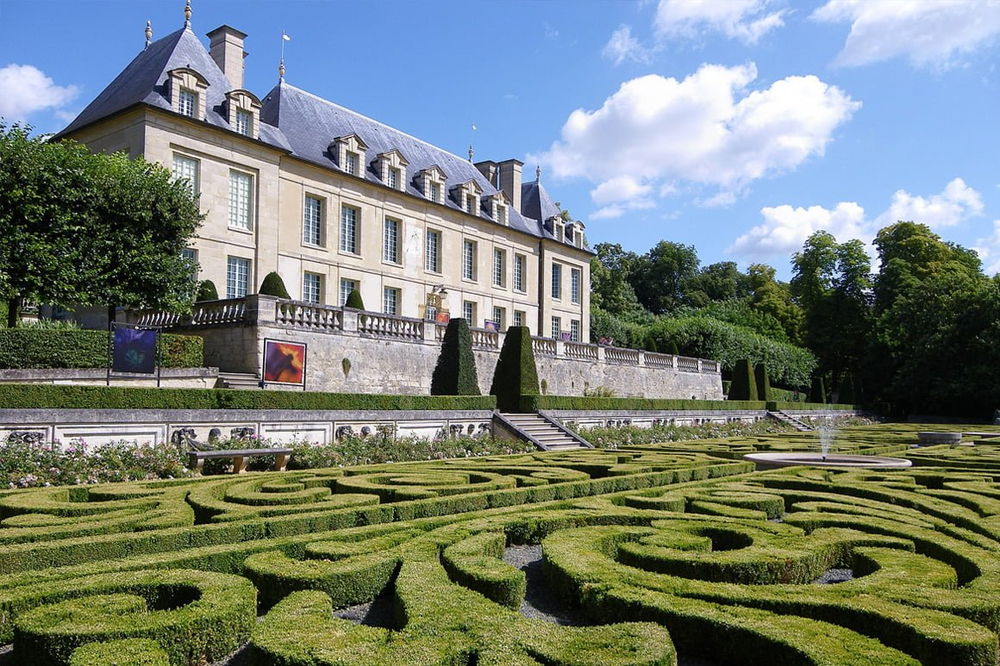 Garden at an estate at Auvers-sur-Oise