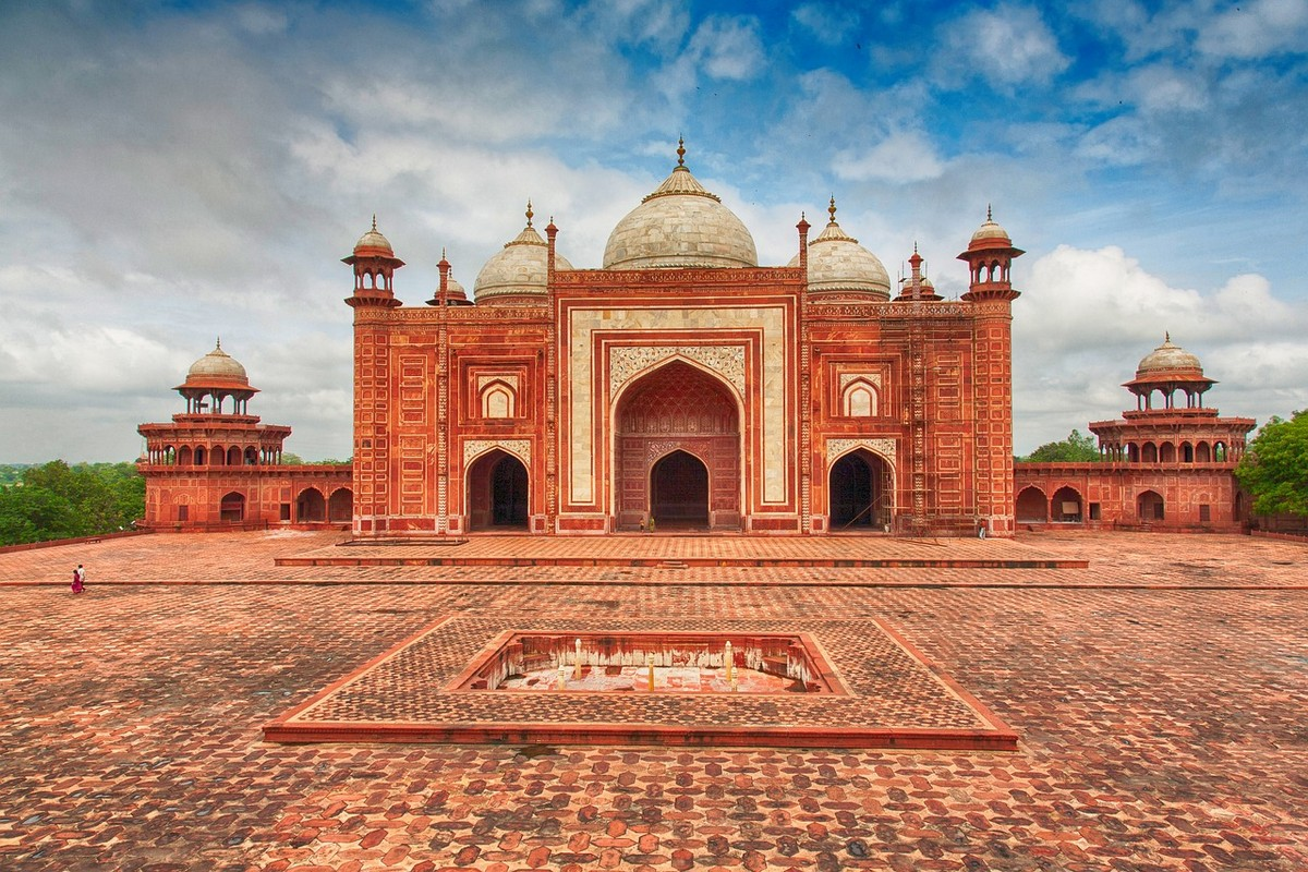 Beautiful red fort in Delhi, India.