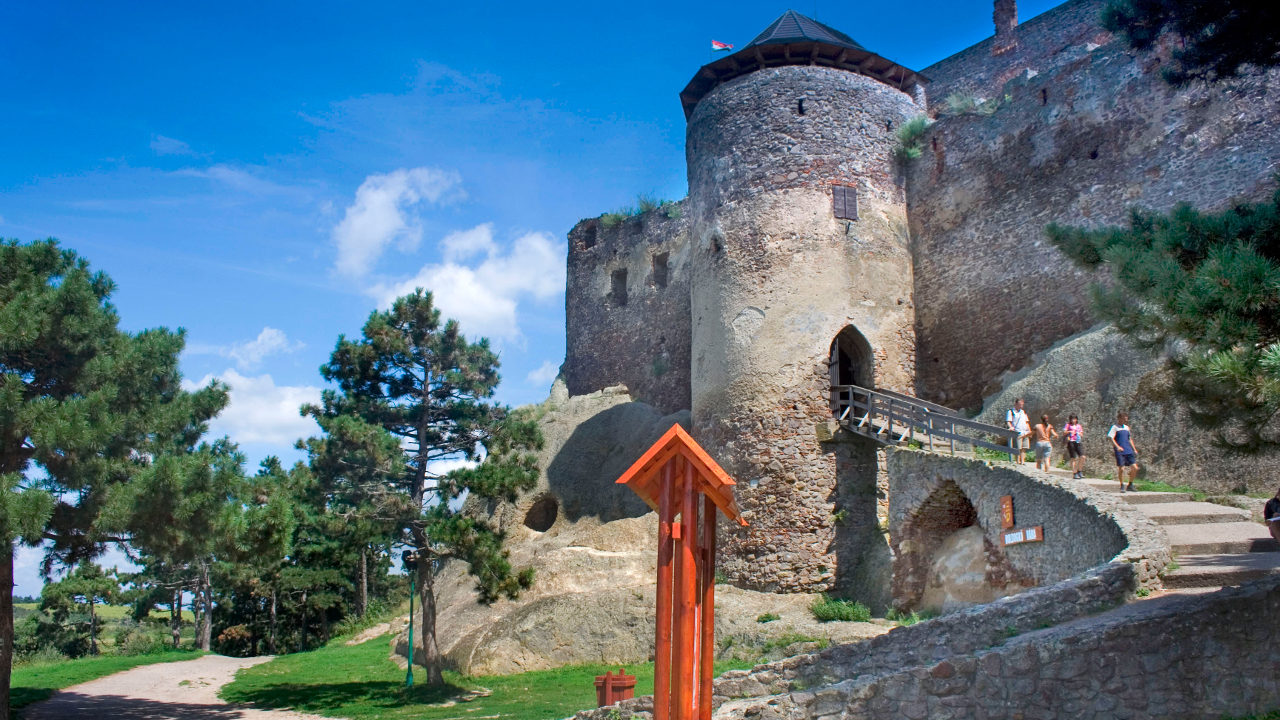 Boldogkő Castle