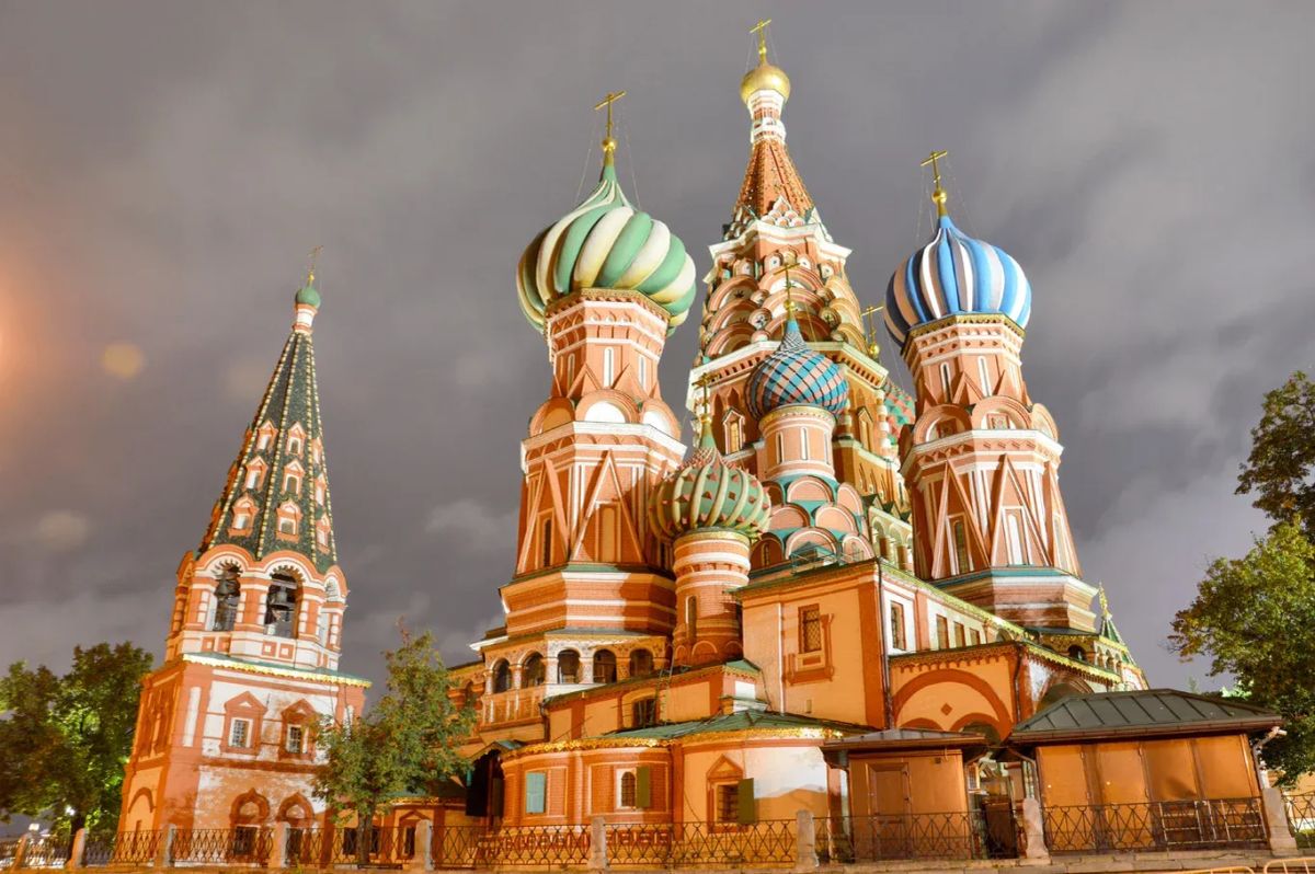 Cheapest and Most Expensive Times To Visit Moscow
