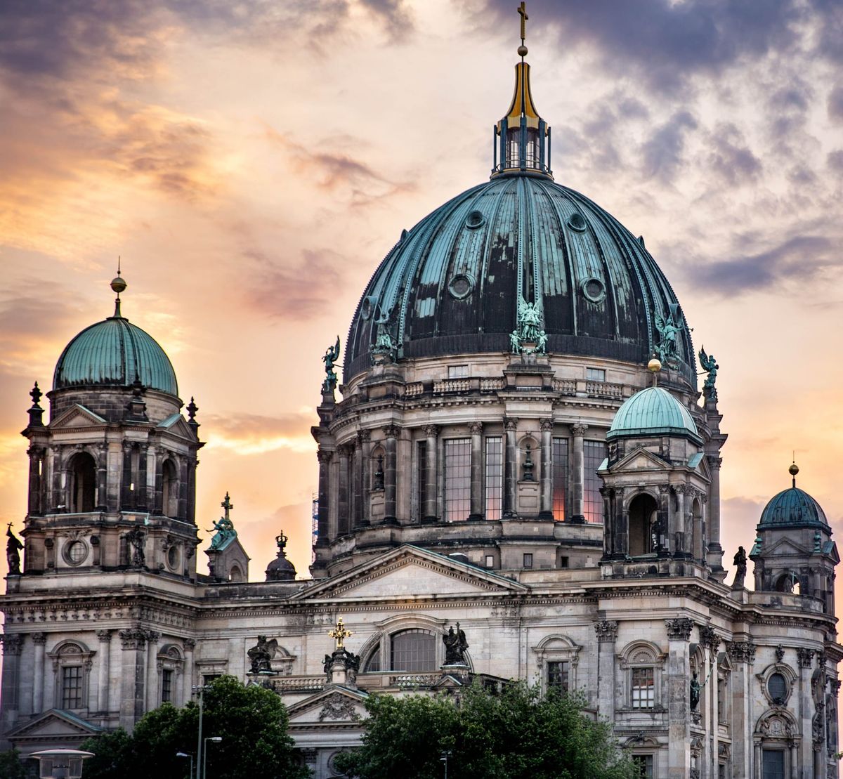 Berlin City Guide: Attractions, Best Neighborhoods & More