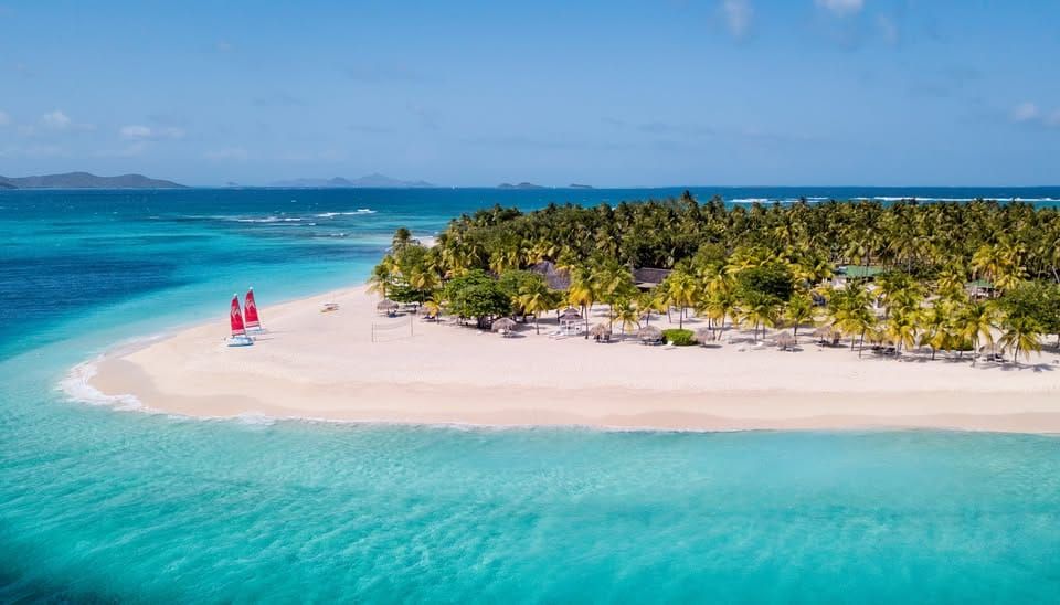 Cost To Visit St. Vincent & the Grenadines: Budget Guide (2026)