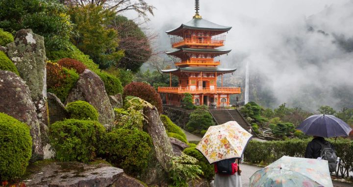 Cheapest and Most Expensive Times To Visit Japan