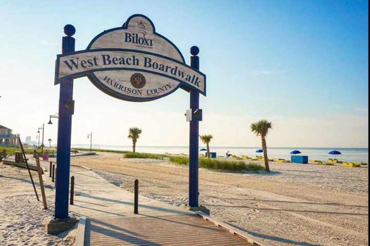 Least Expensive Beach Vacations in the U.S. (Top 10)
