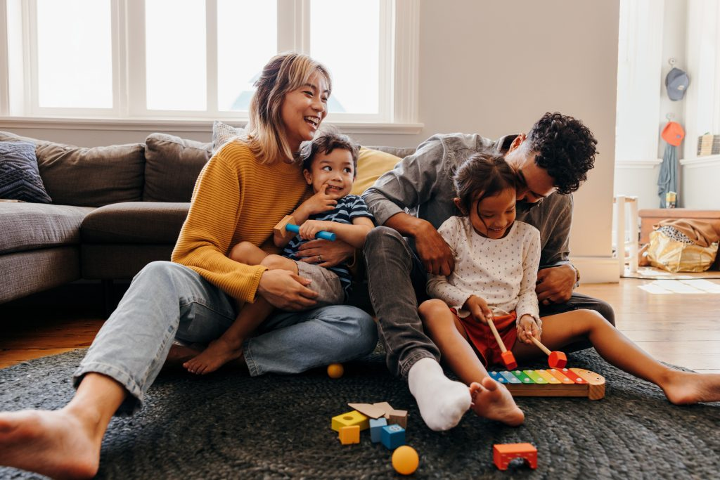 Parents playing with Childern - Soft Parenting
