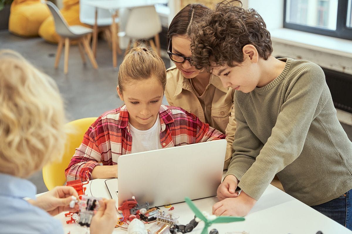 Kids Using Laptop - Coloring Websites for Kids