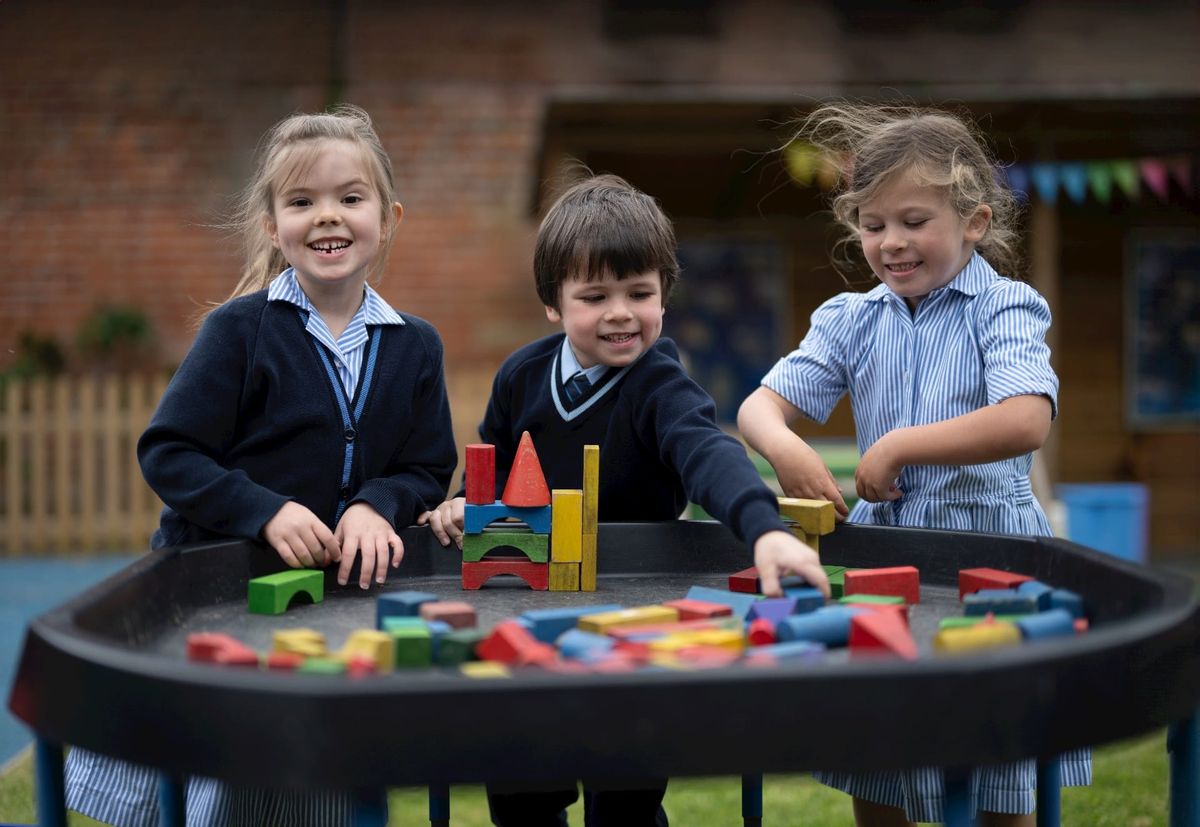 Kids smiling - What Age Do Kids Start Preschool 