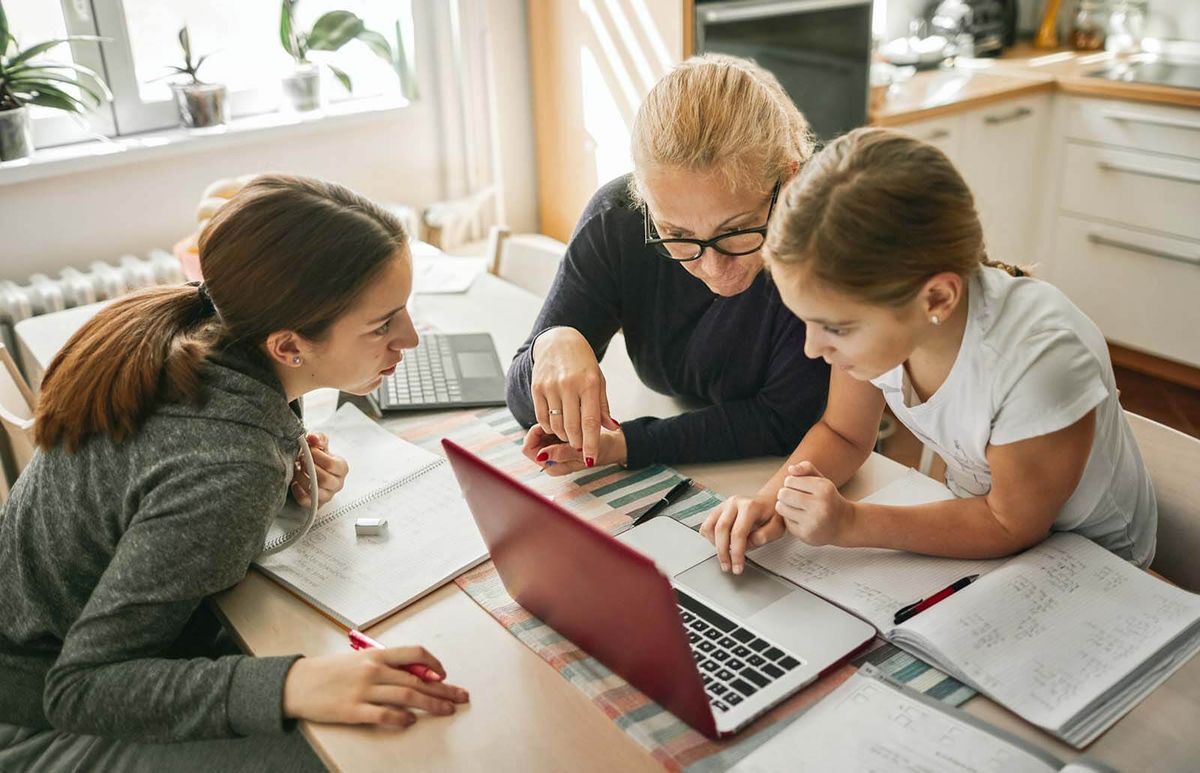 kids around parents - Free Homeschool Curriculum