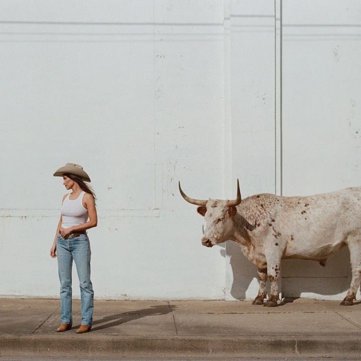Kacey Musgraves – Middle of Nowhere