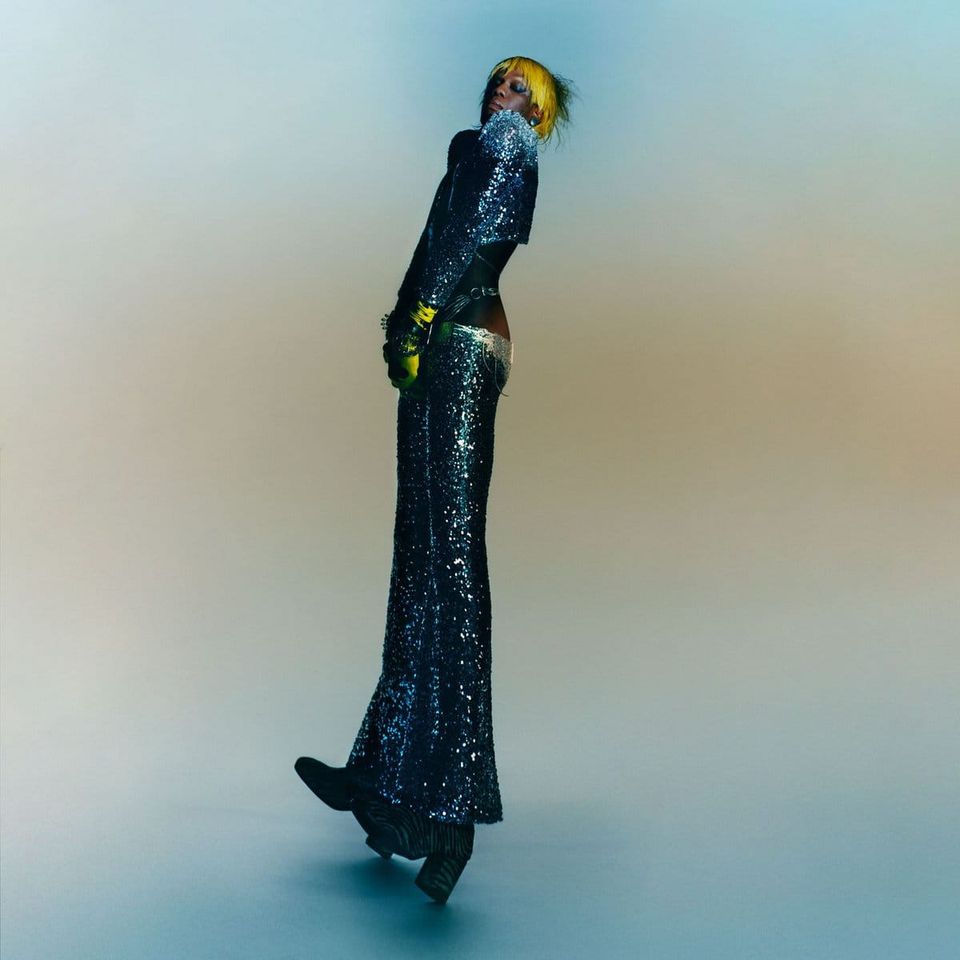 Yves Tumor – Praise a Lord Who Chews But Which Does Not Consume; (Or Simply, Hot Between Worlds)