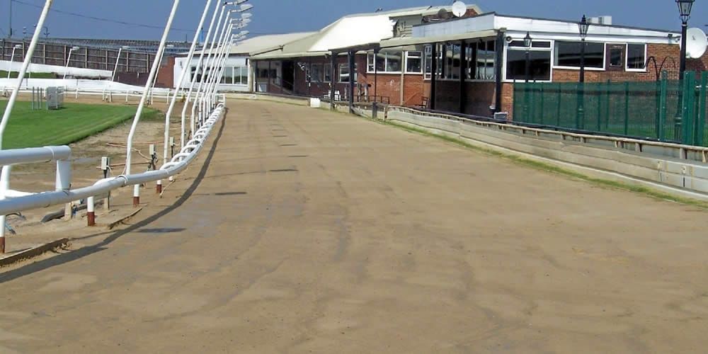 Saturday night will be all right for Star Pelaw from 25th April