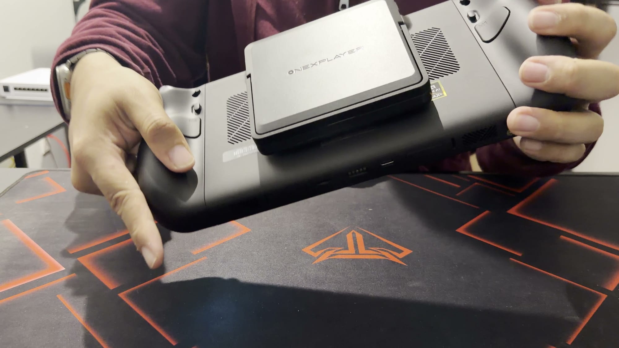 The 85 Wh battery attached to the back of the X2 Mini Pro