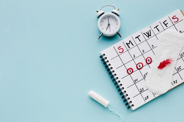 Más allá del embarazo: Otras razones por las que tu período podría estar atrasado